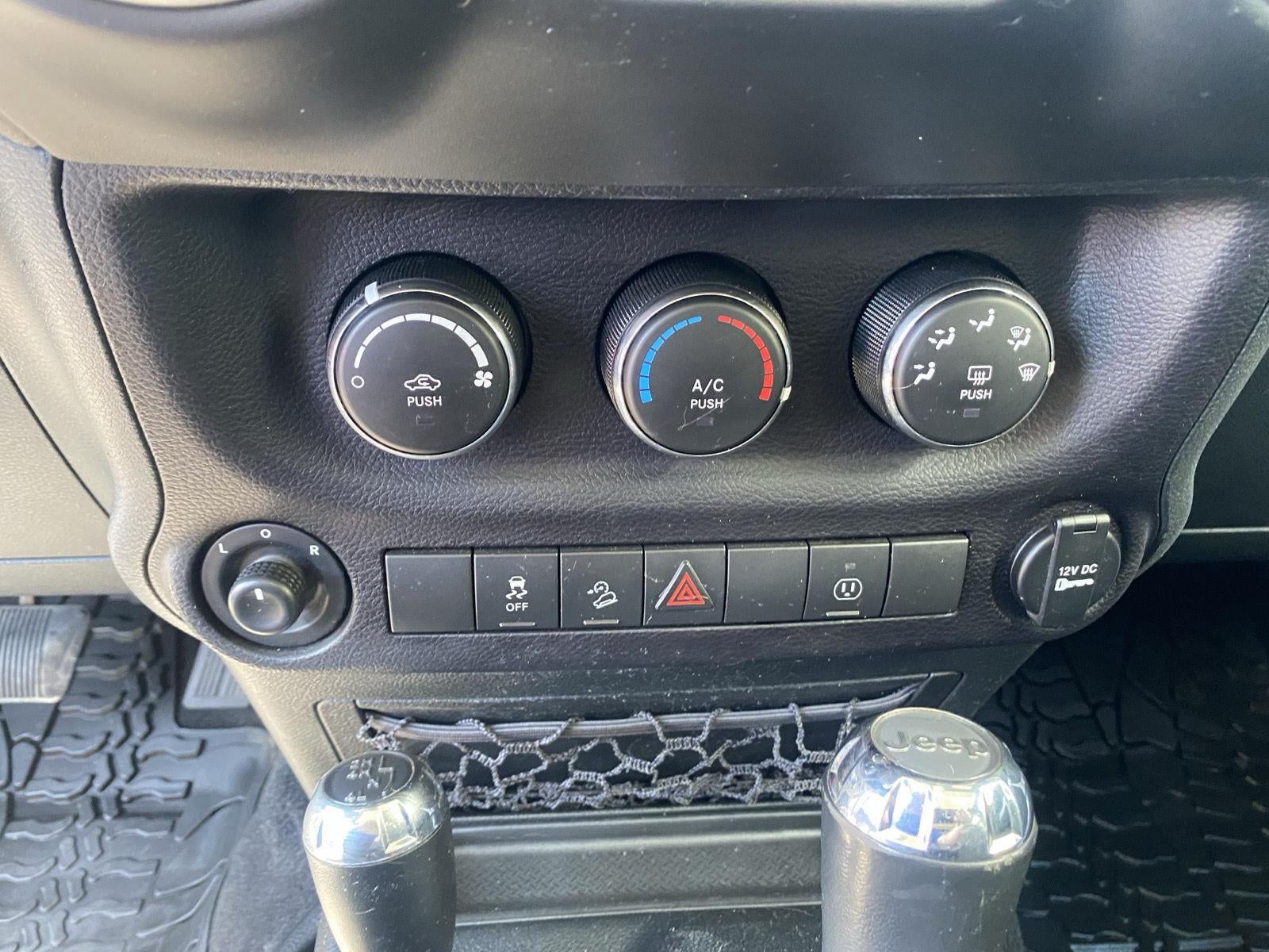 2017 Jeep Wrangler Unlimited Sahara 4x4