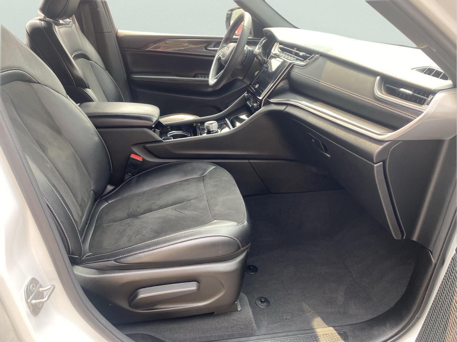 2023 Jeep Grand Cherokee L Altitude 4x4