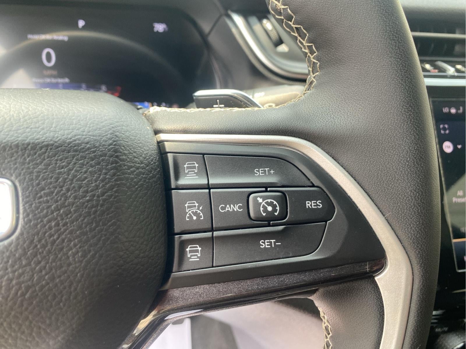 2023 Jeep Grand Cherokee L Altitude 4x4