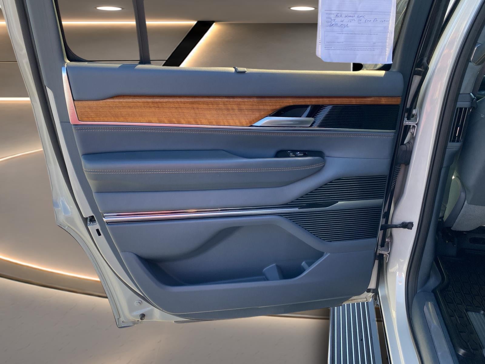 2022 Jeep Grand Wagoneer Series II 4x4