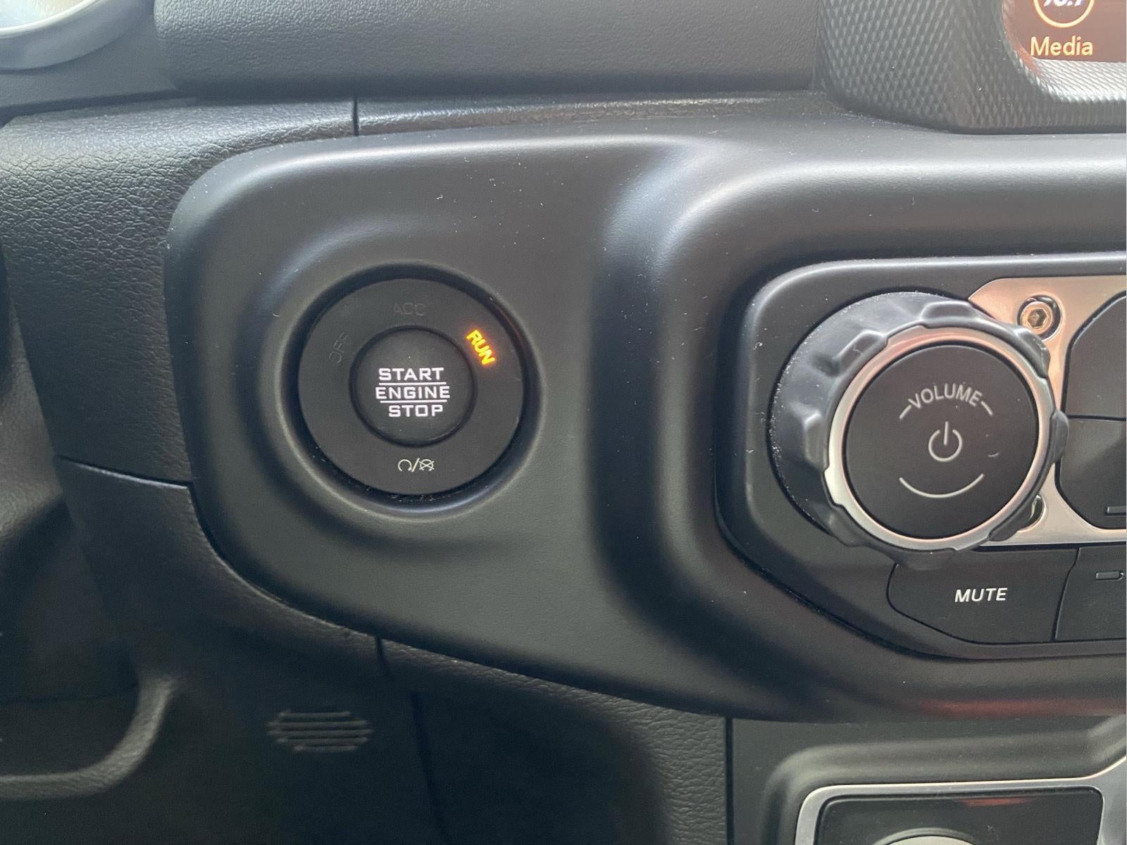 2022 Jeep Gladiator Overland