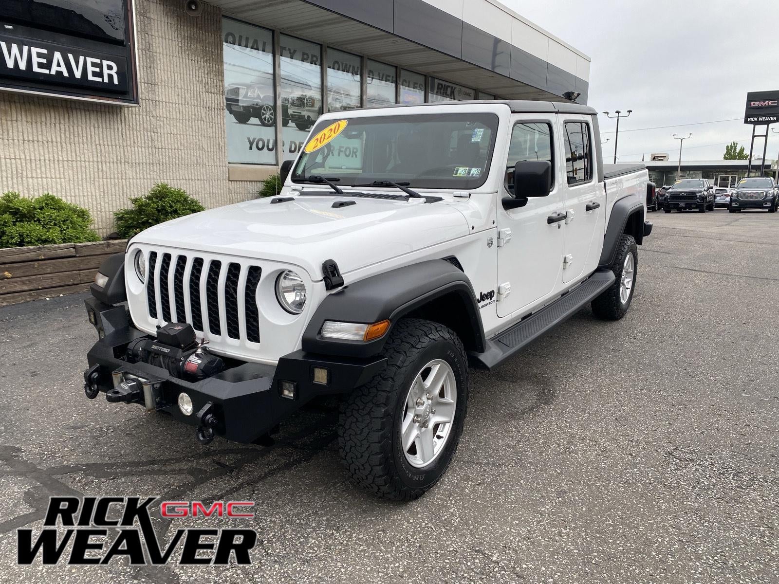 2020 Jeep Gladiator Sport S's photo