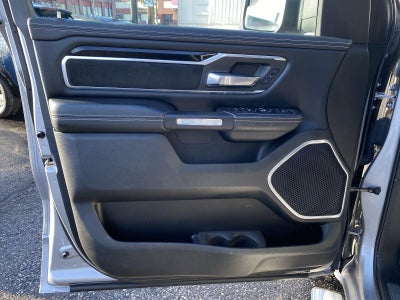 2020 RAM 1500 Laramie Crew Cab 4x4 5'7" Box