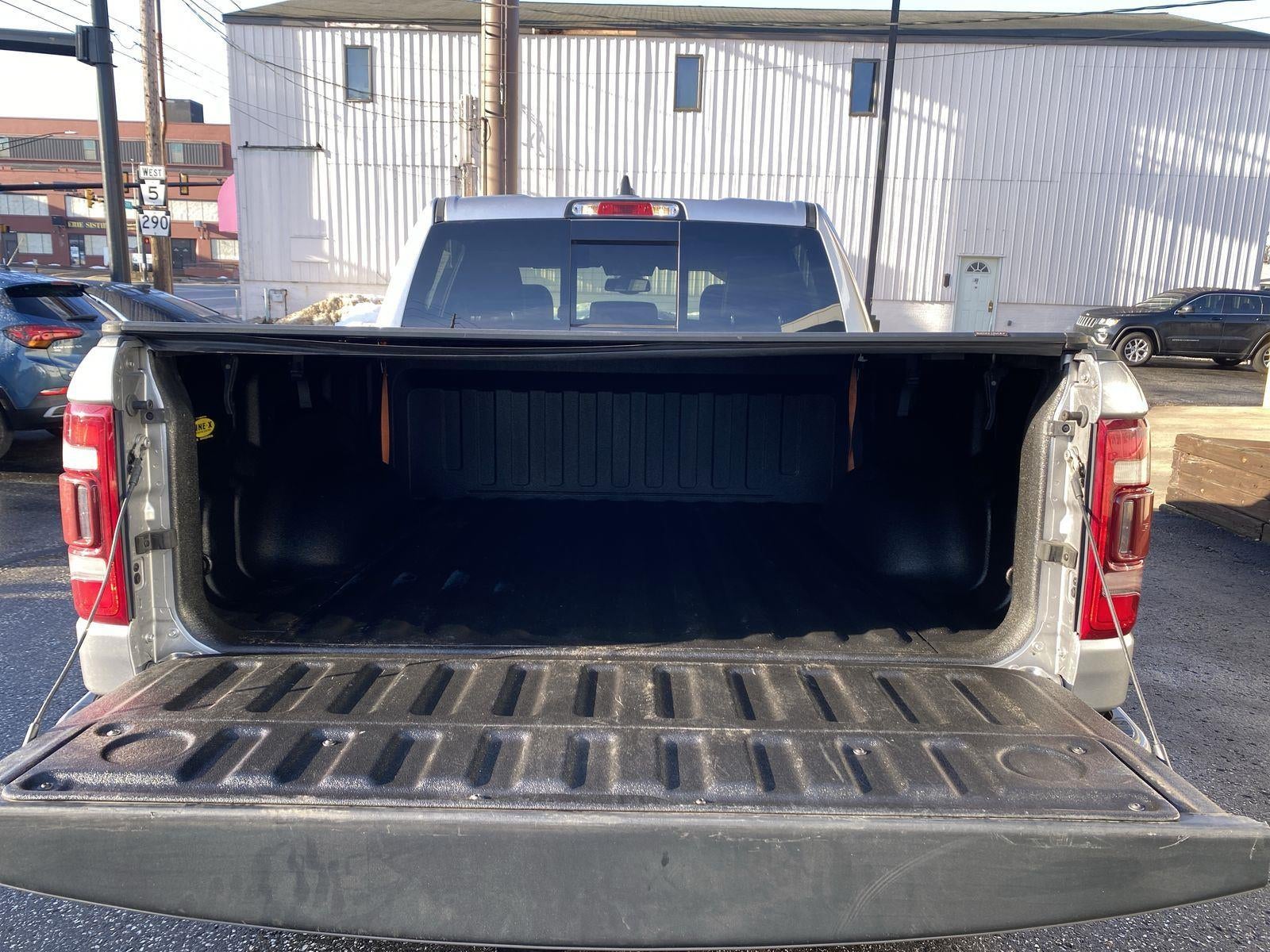 2020 RAM 1500 Laramie Crew Cab 4x4 5'7" Box