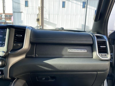 2020 RAM 1500 Laramie Crew Cab 4x4 5'7" Box