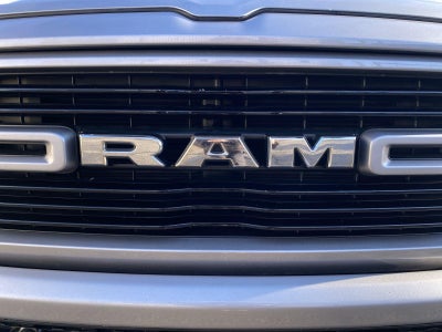 2020 RAM 1500 Laramie Crew Cab 4x4 5'7" Box