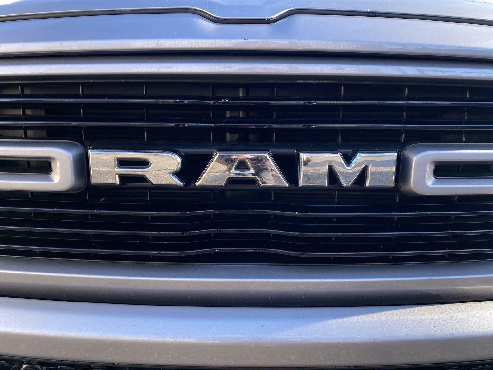 2020 RAM 1500 Laramie Crew Cab 4x4 5'7" Box