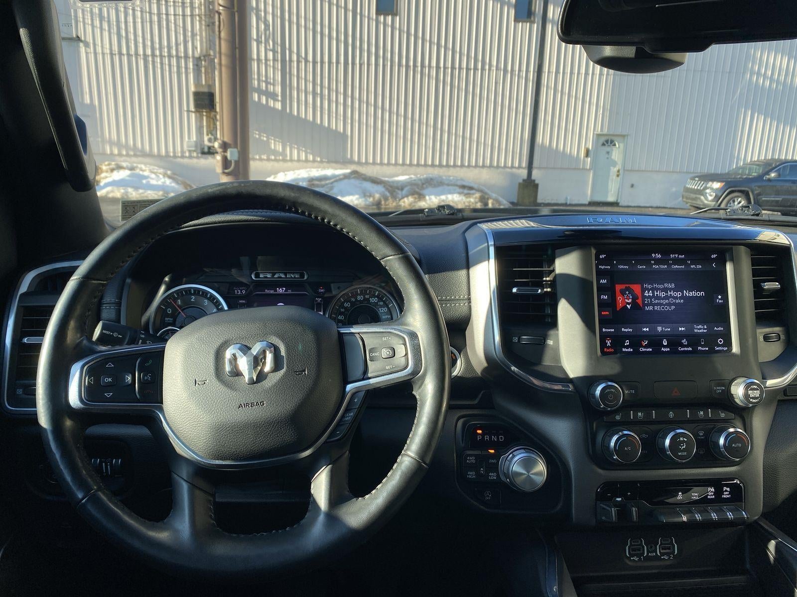 2020 RAM 1500 Laramie Crew Cab 4x4 5'7" Box