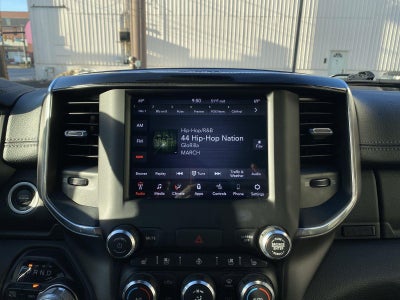 2020 RAM 1500 Laramie Crew Cab 4x4 5'7" Box