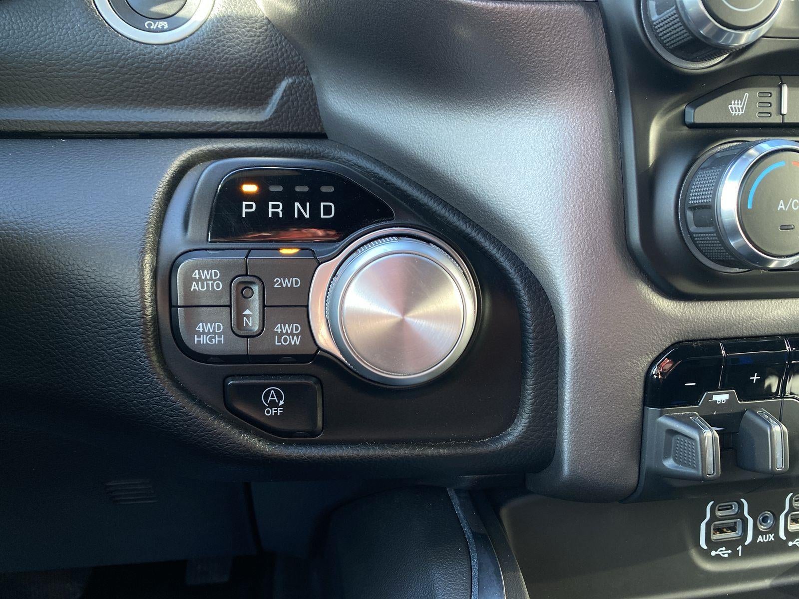 2020 RAM 1500 Laramie Crew Cab 4x4 5'7" Box