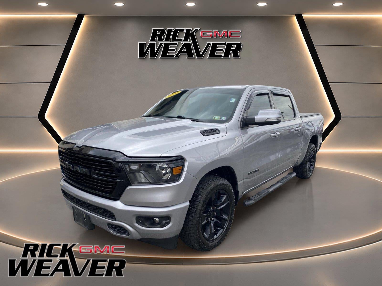 2020 RAM 1500 Big Horn Crew Cab 4x4 5'7" Box