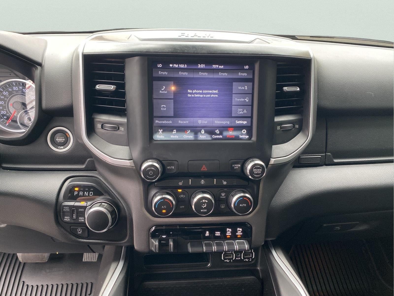 2020 RAM 1500 Big Horn Crew Cab 4x4 5'7" Box