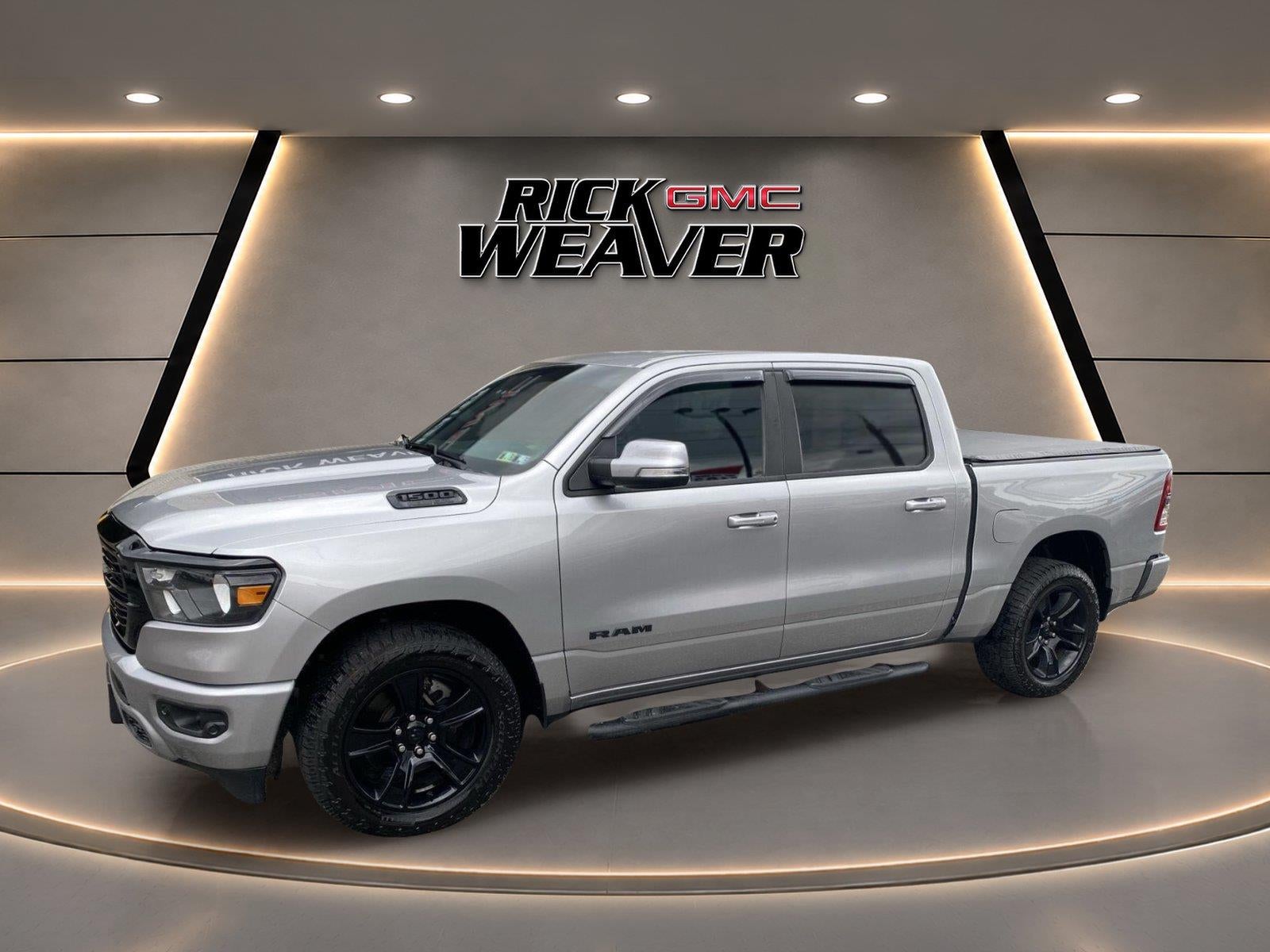 2020 RAM 1500 Big Horn Crew Cab 4x4 5'7" Box