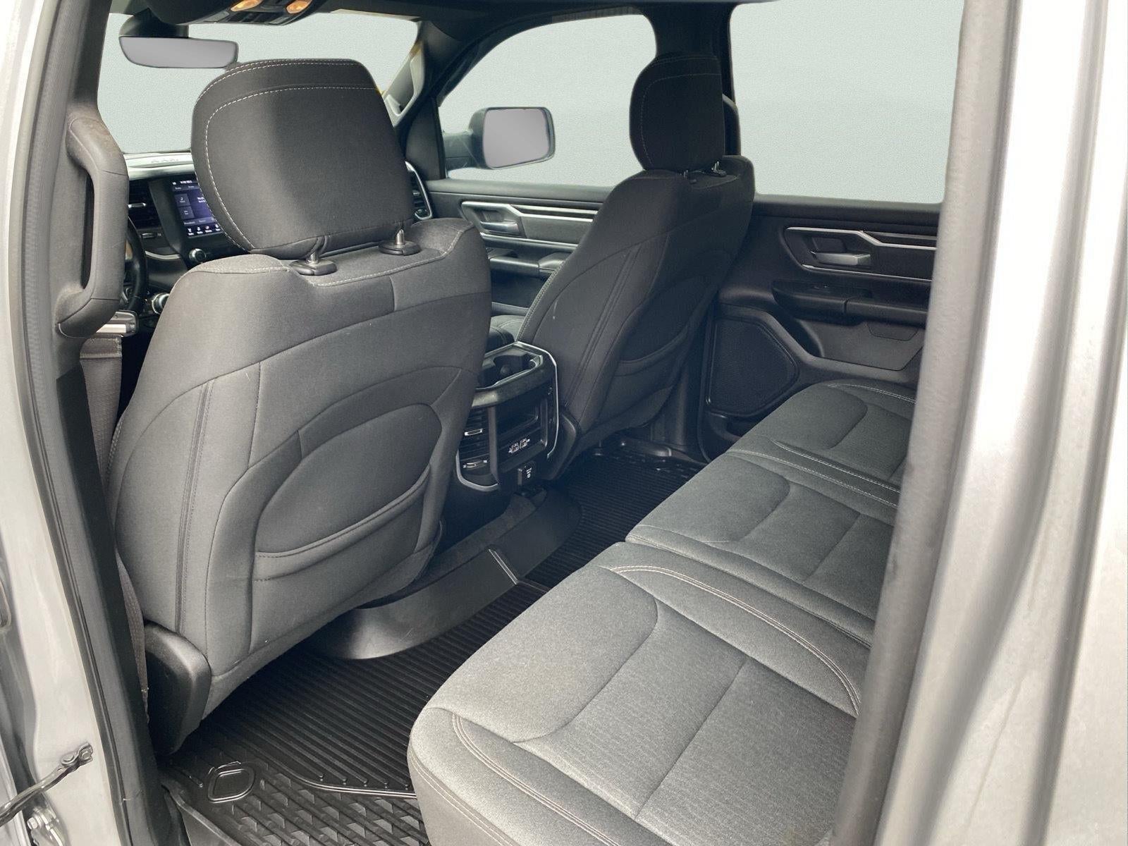 2020 RAM 1500 Big Horn Crew Cab 4x4 5'7" Box