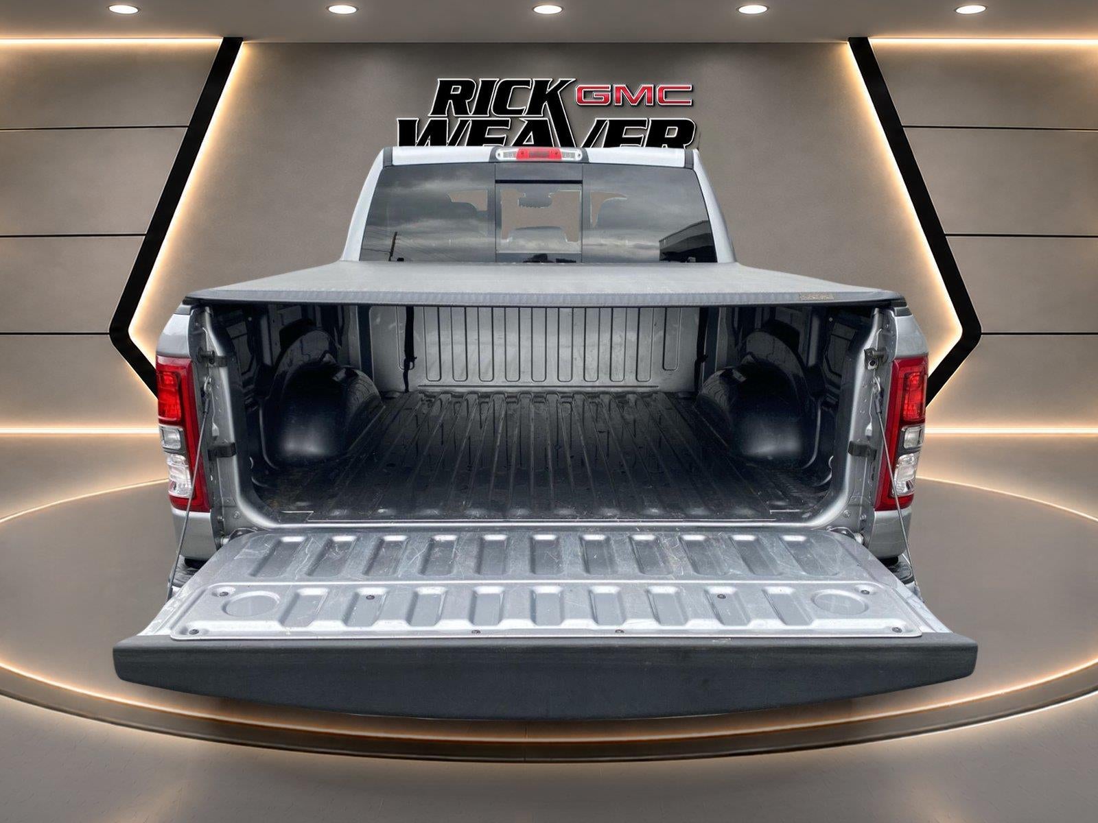 2020 RAM 1500 Big Horn Crew Cab 4x4 5'7" Box
