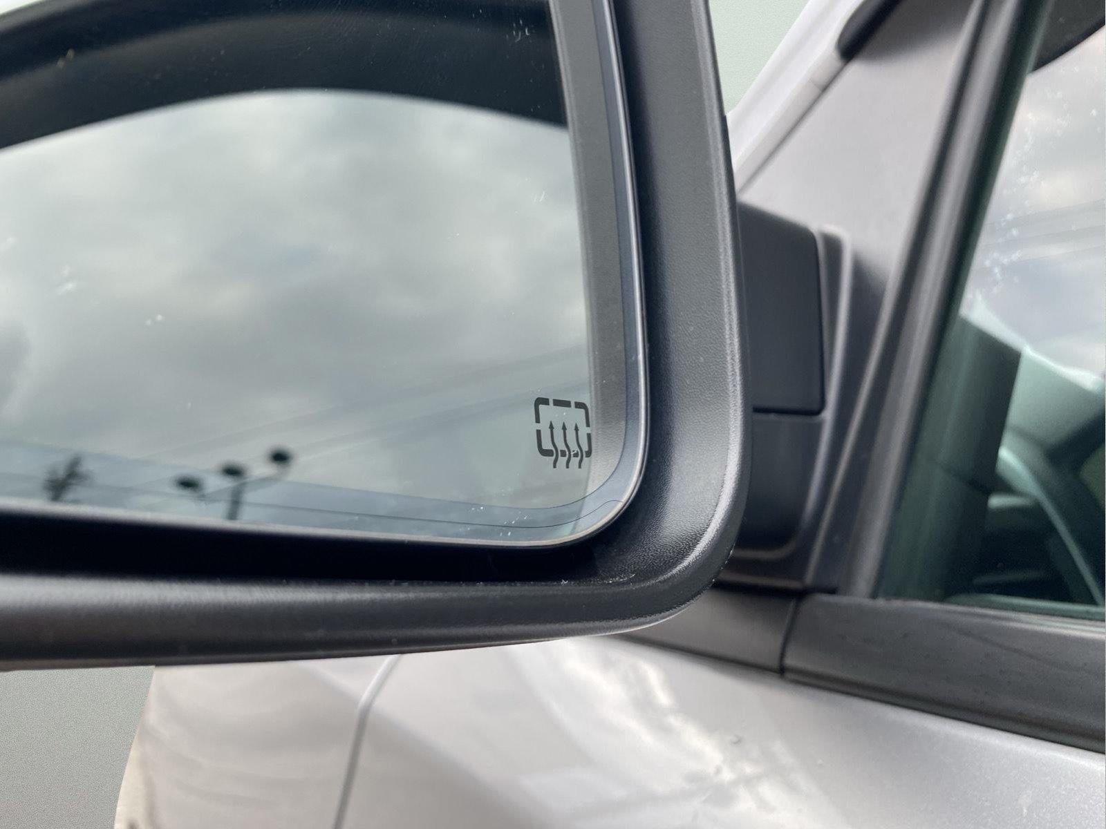 2020 RAM 1500 Big Horn Crew Cab 4x4 5'7" Box