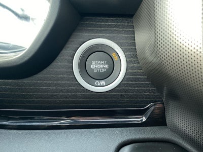 2023 RAM 1500 Limited Crew Cab 4x4 5'7" Box