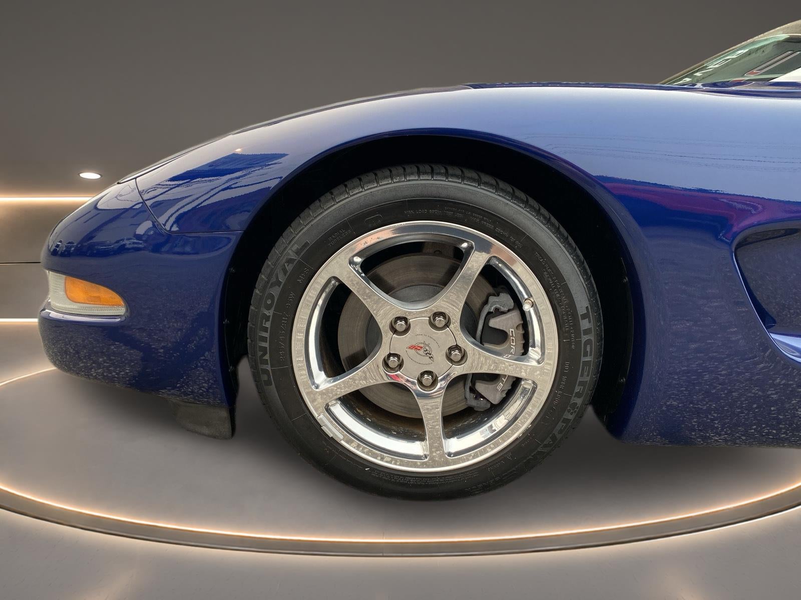 2004 Chevrolet Corvette Base