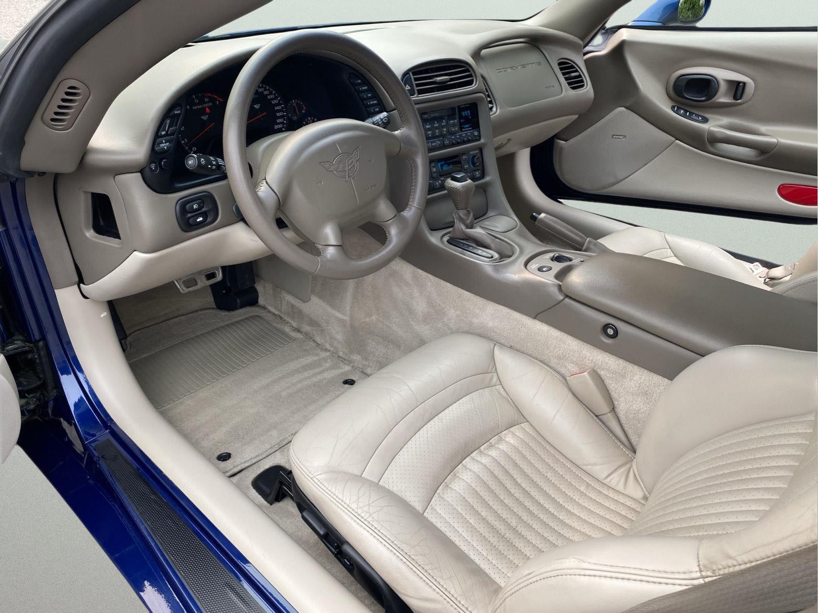 2004 Chevrolet Corvette Base