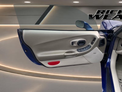 2004 Chevrolet Corvette Base