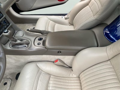 2004 Chevrolet Corvette Base