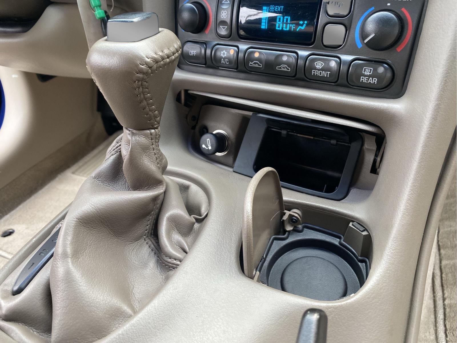 2004 Chevrolet Corvette Base