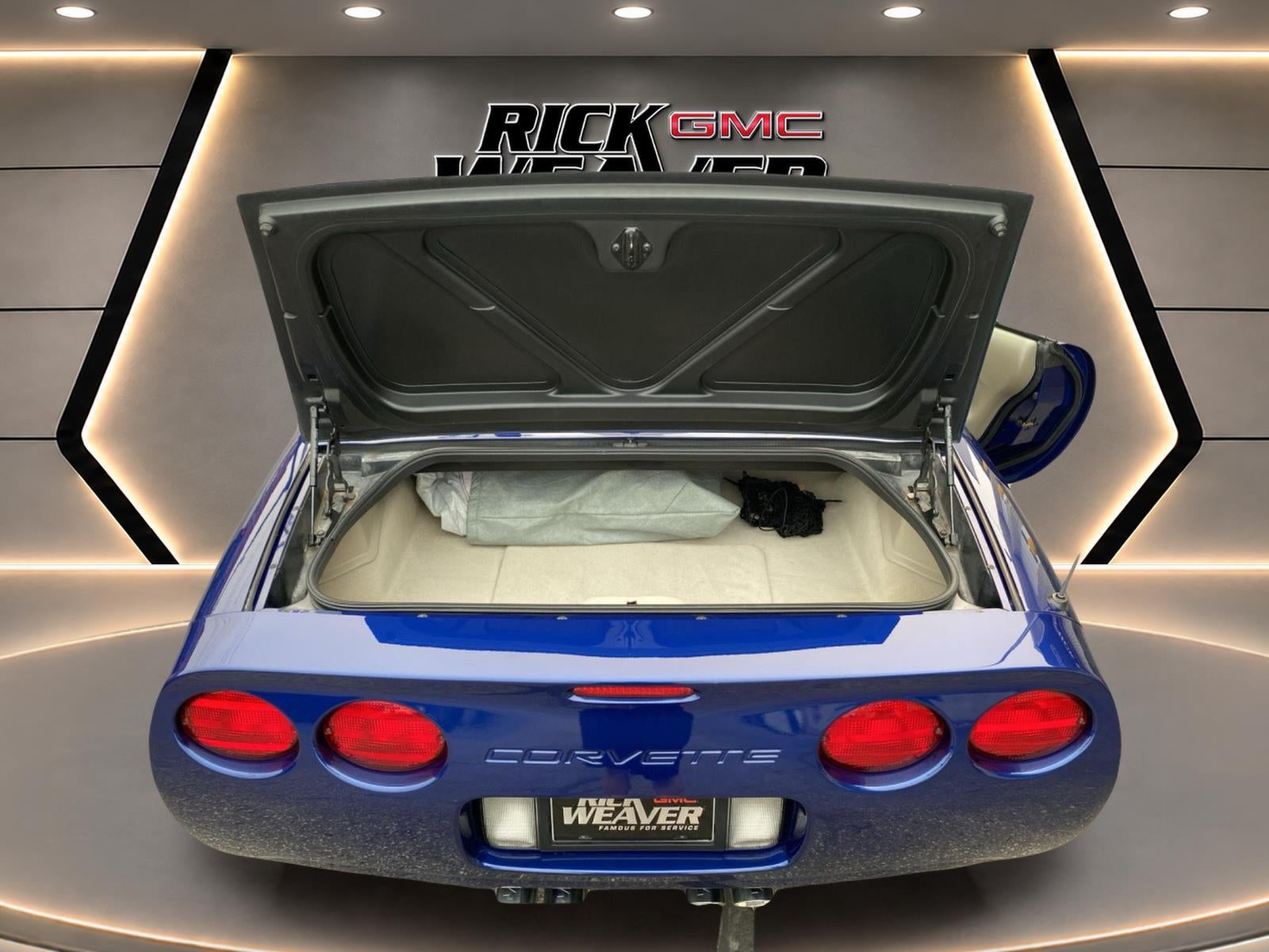2004 Chevrolet Corvette Base