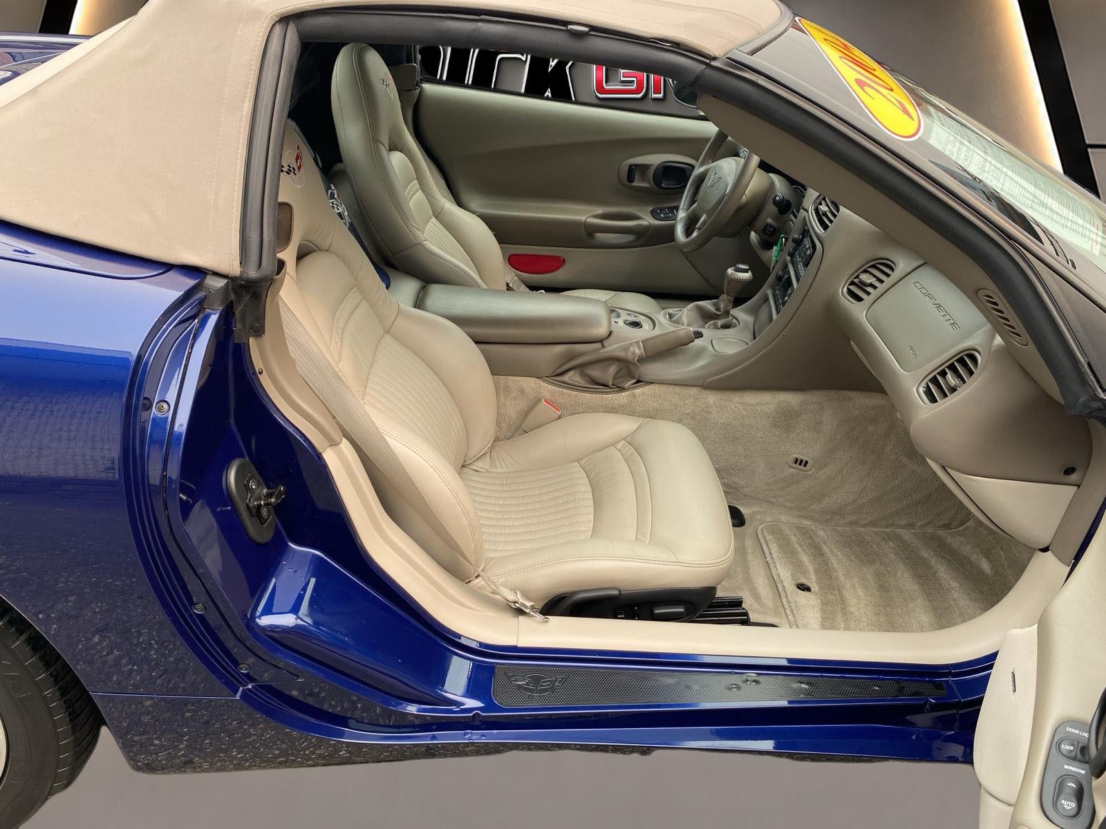 2004 Chevrolet Corvette Base