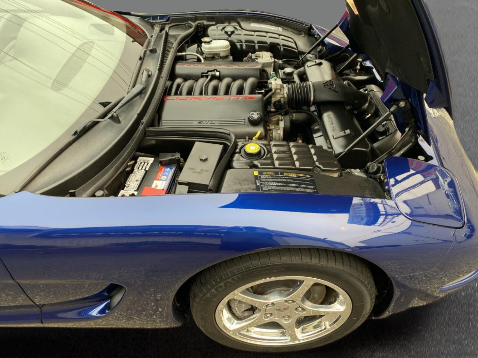 2004 Chevrolet Corvette Base