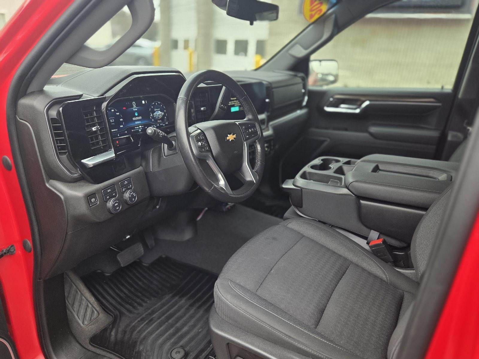 2022 Chevrolet Silverado 1500 LT (2FL)