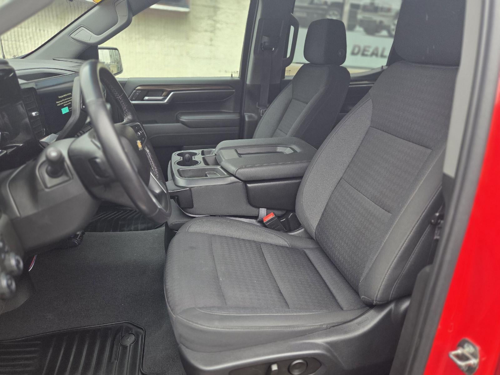 2022 Chevrolet Silverado 1500 LT (2FL)