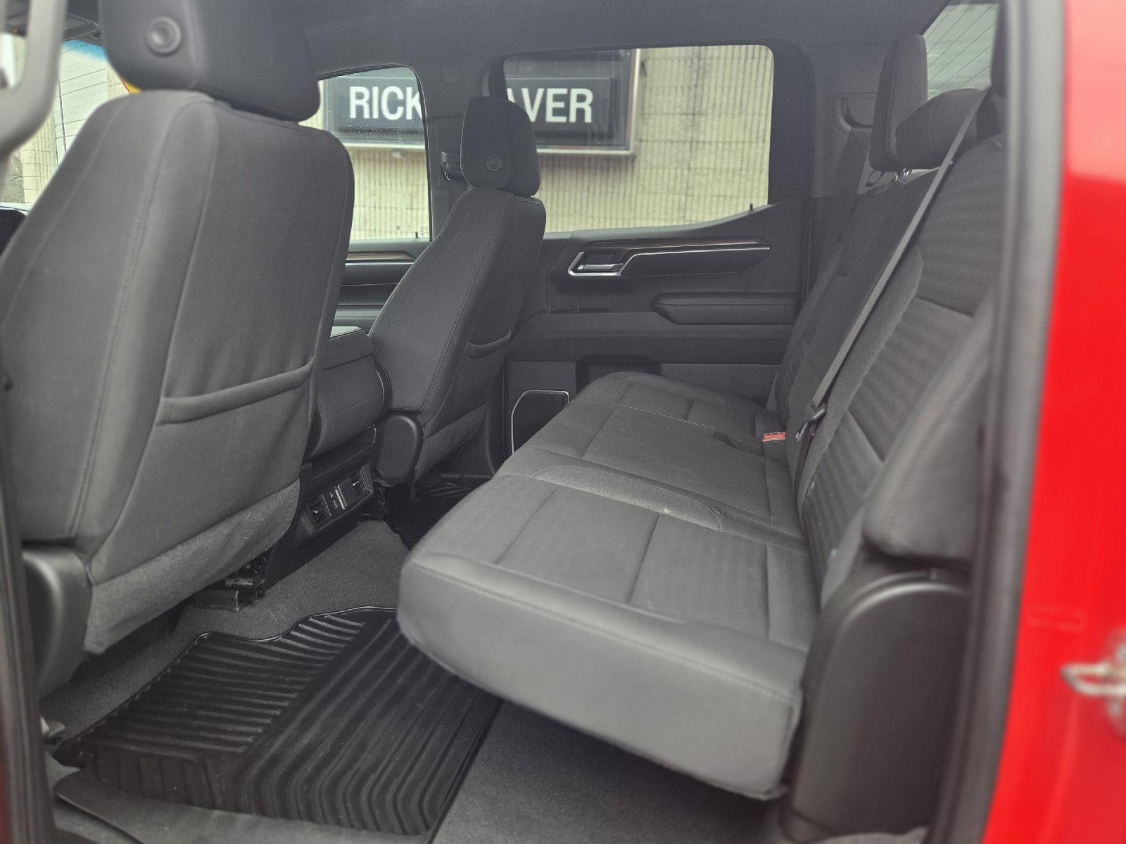 2022 Chevrolet Silverado 1500 LT (2FL)