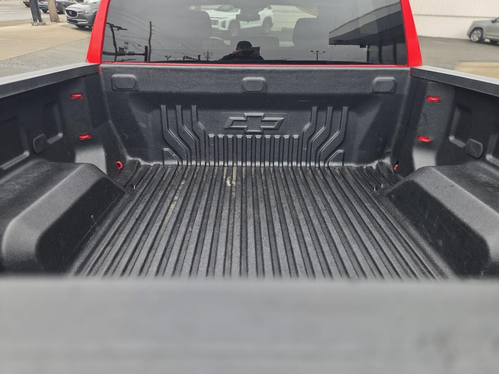 2022 Chevrolet Silverado 1500 LT (2FL)