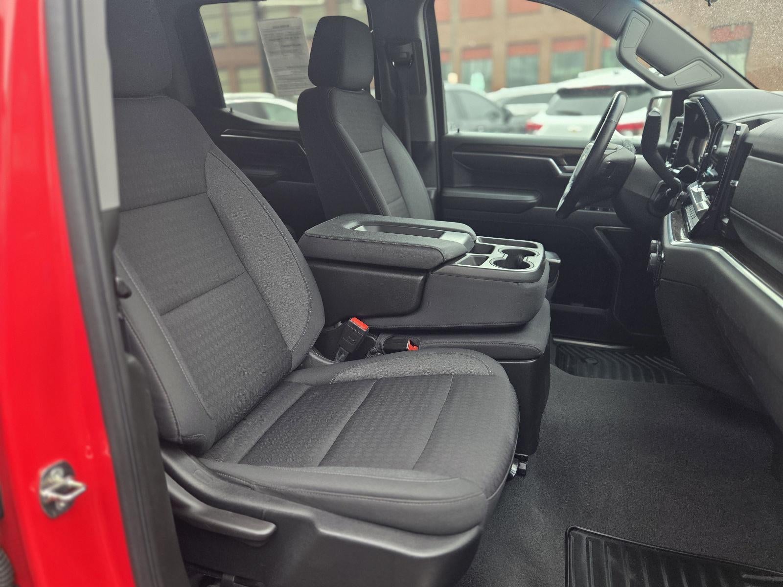 2022 Chevrolet Silverado 1500 LT (2FL)