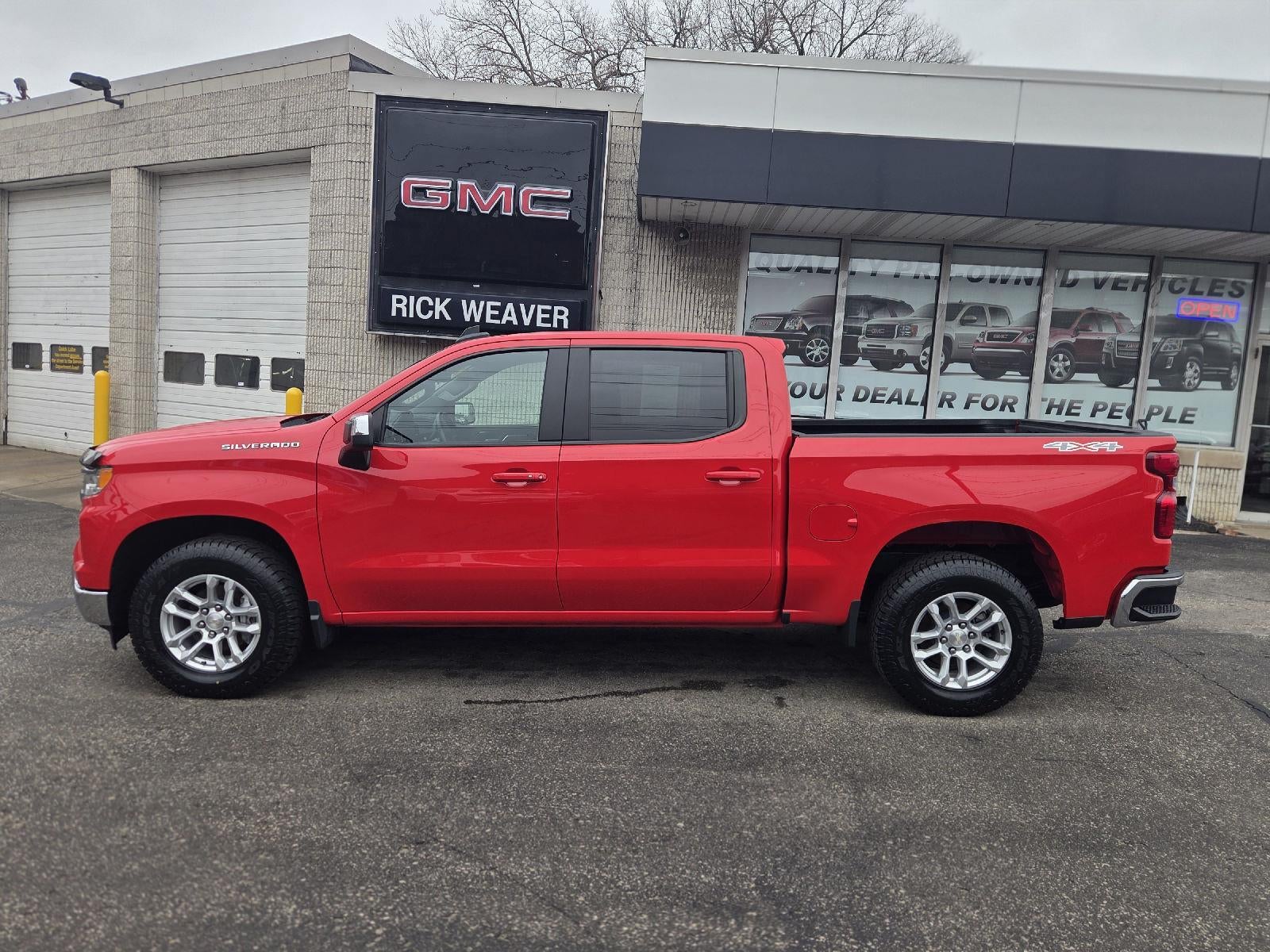 2022 Chevrolet Silverado 1500 LT (2FL)