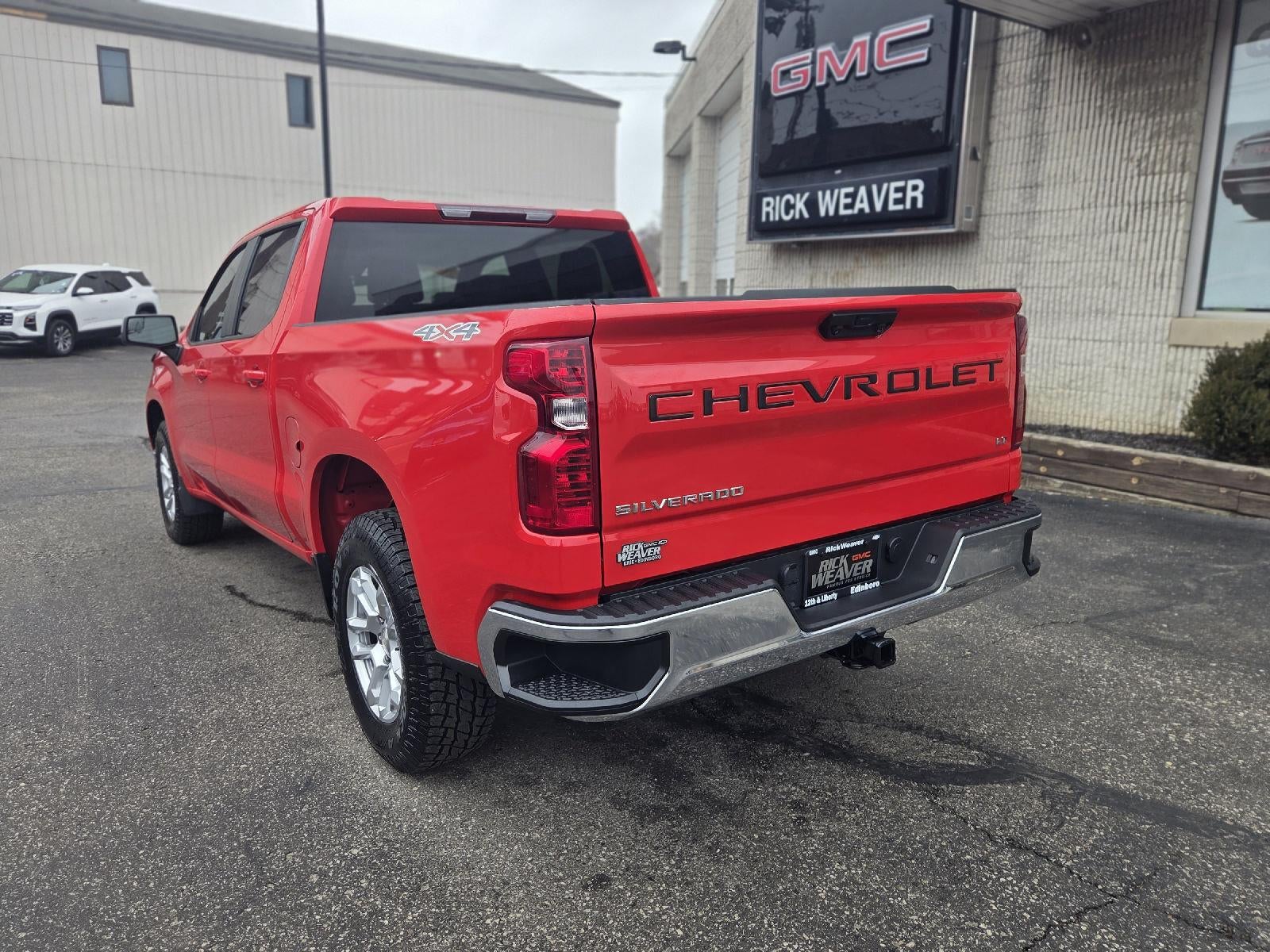2022 Chevrolet Silverado 1500 LT (2FL)