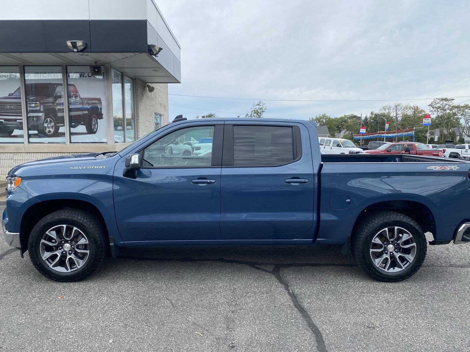 2024 Chevrolet Silverado 1500 LT (2FL)