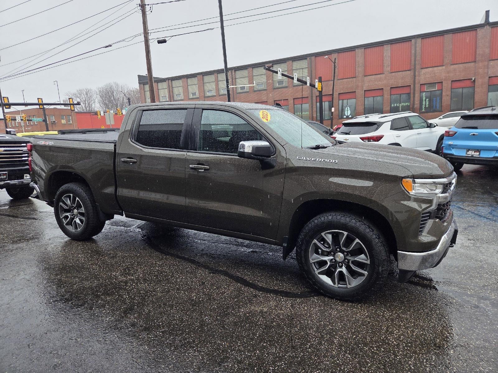 2023 Chevrolet Silverado 1500 LT (2FL)