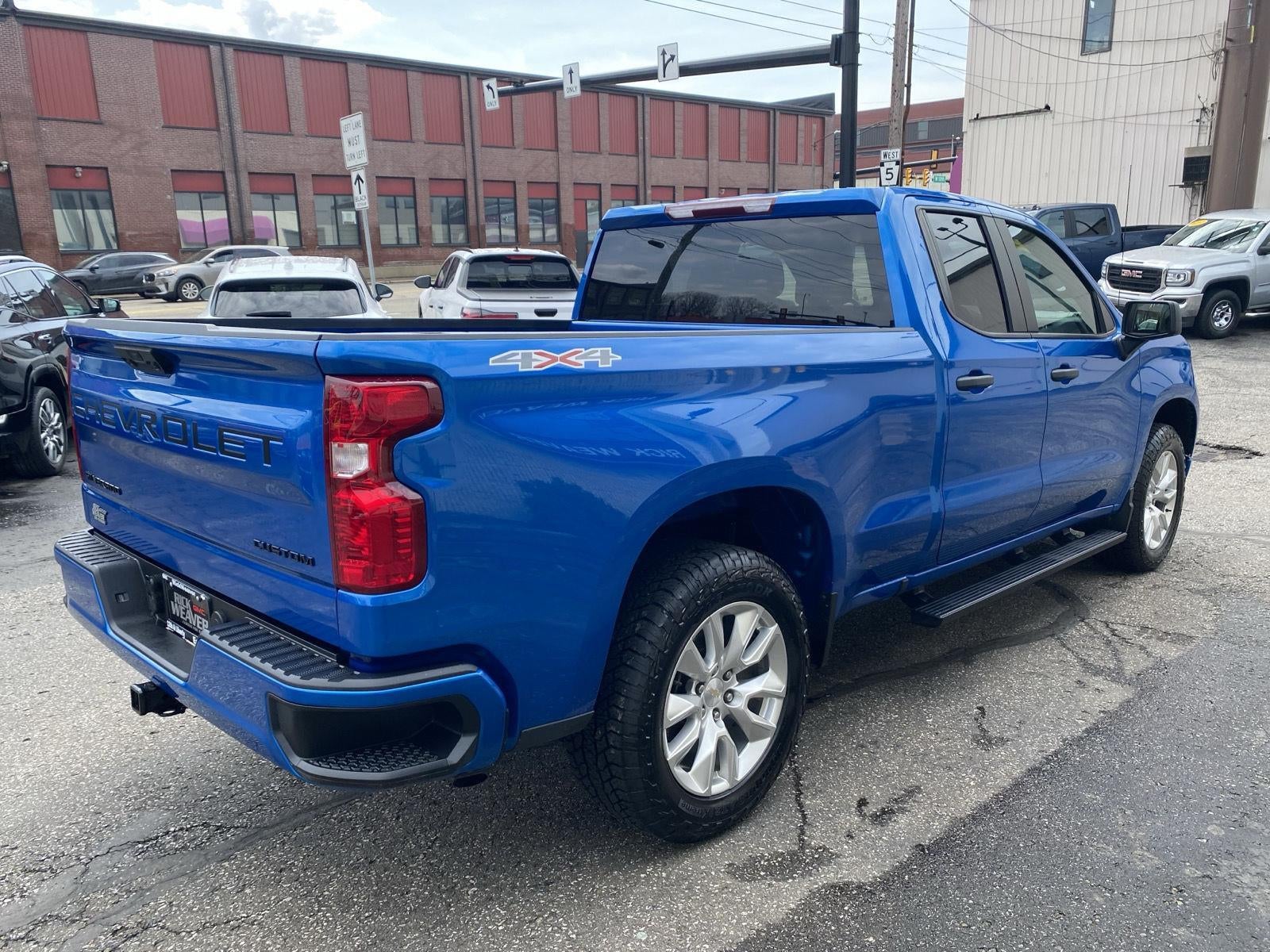 2023 Chevrolet Silverado 1500 Custom
