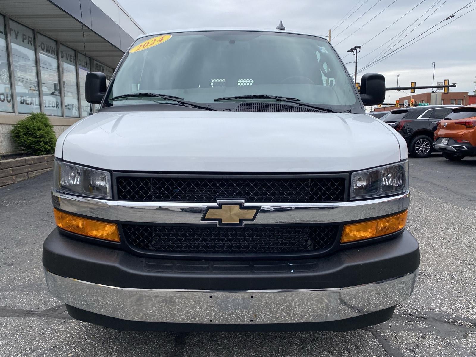 2024 Chevrolet Express Cargo 2500 WT