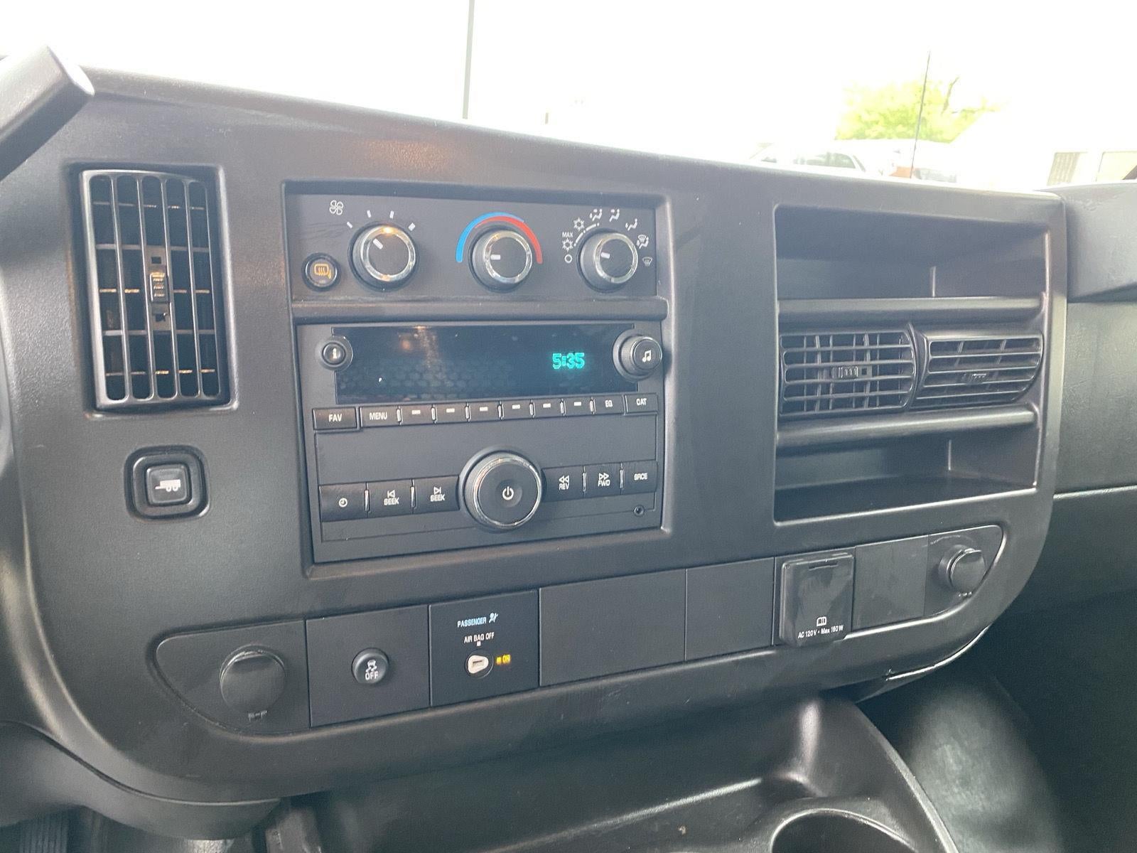 2024 Chevrolet Express Cargo 2500 WT