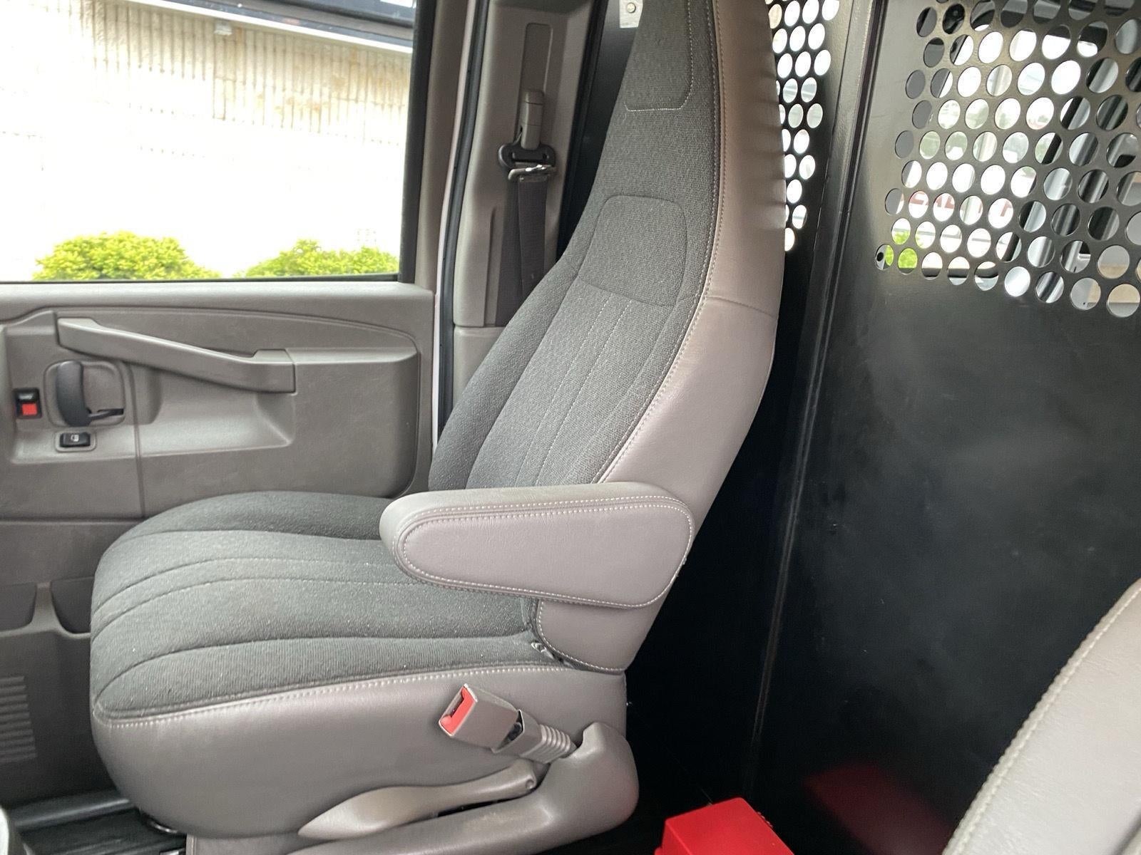 2024 Chevrolet Express Cargo 2500 WT