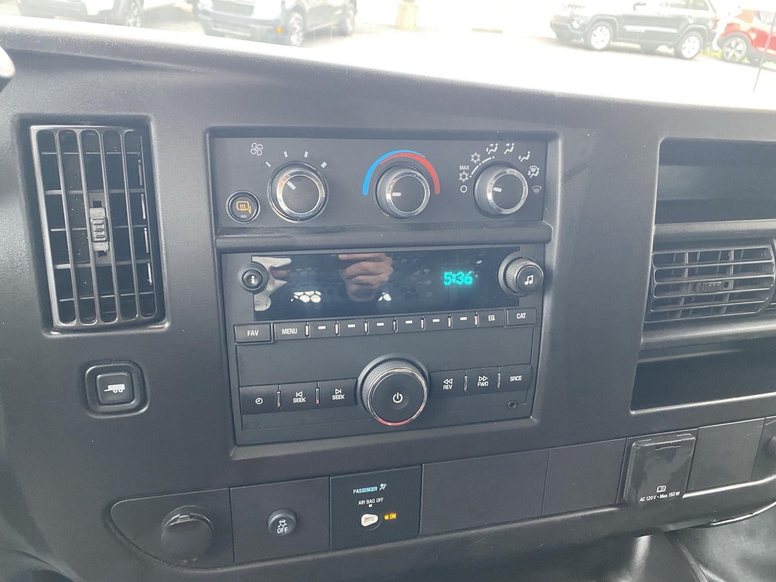 2024 Chevrolet Express Cargo 2500 WT