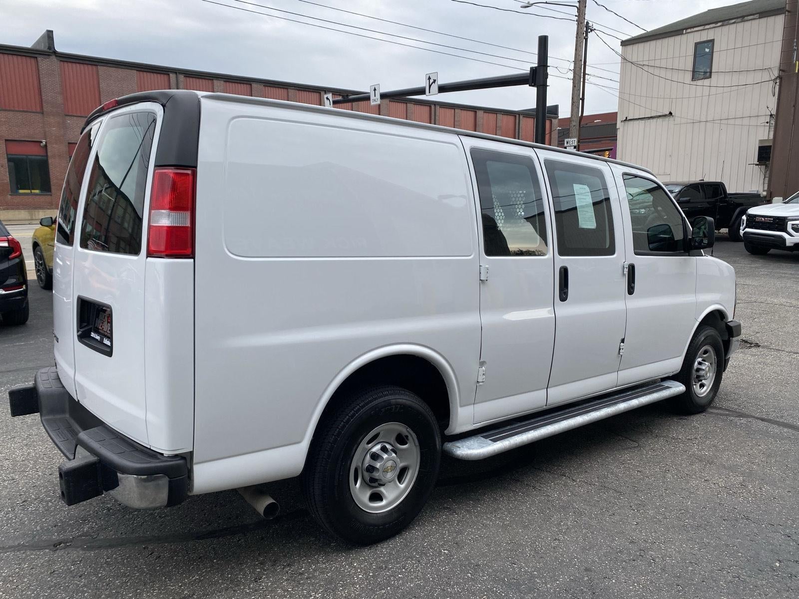 2024 Chevrolet Express Cargo 2500 WT