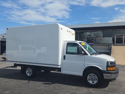 2025 GMC Savana Cutaway 3500 1WT