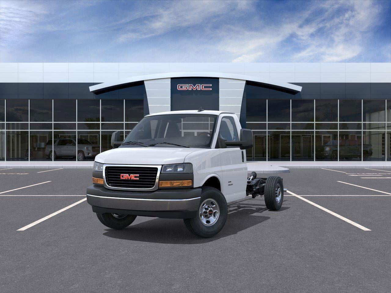2025 GMC Savana Cutaway 3500 1WT