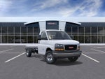 2025 GMC Savana Cutaway 3500 1WT