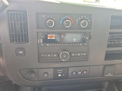 2025 GMC Savana Cutaway 3500 1WT