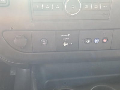 2025 GMC Savana Cutaway 3500 1WT