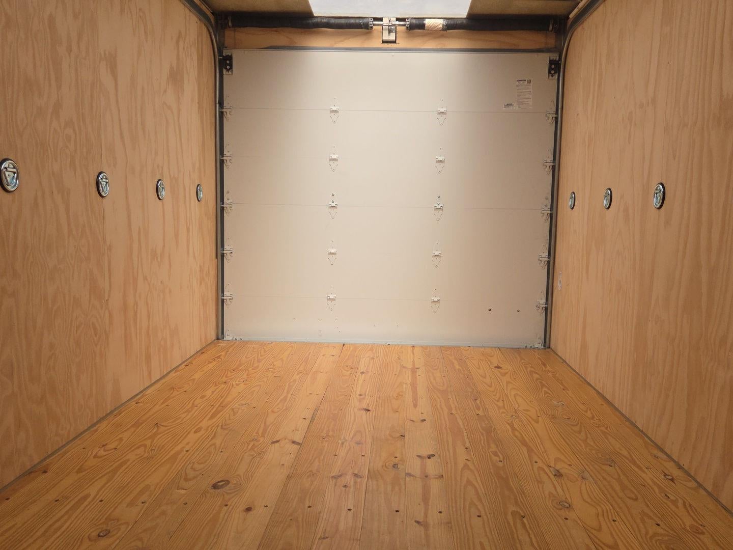 2025 GMC Savana Cutaway 3500 1WT